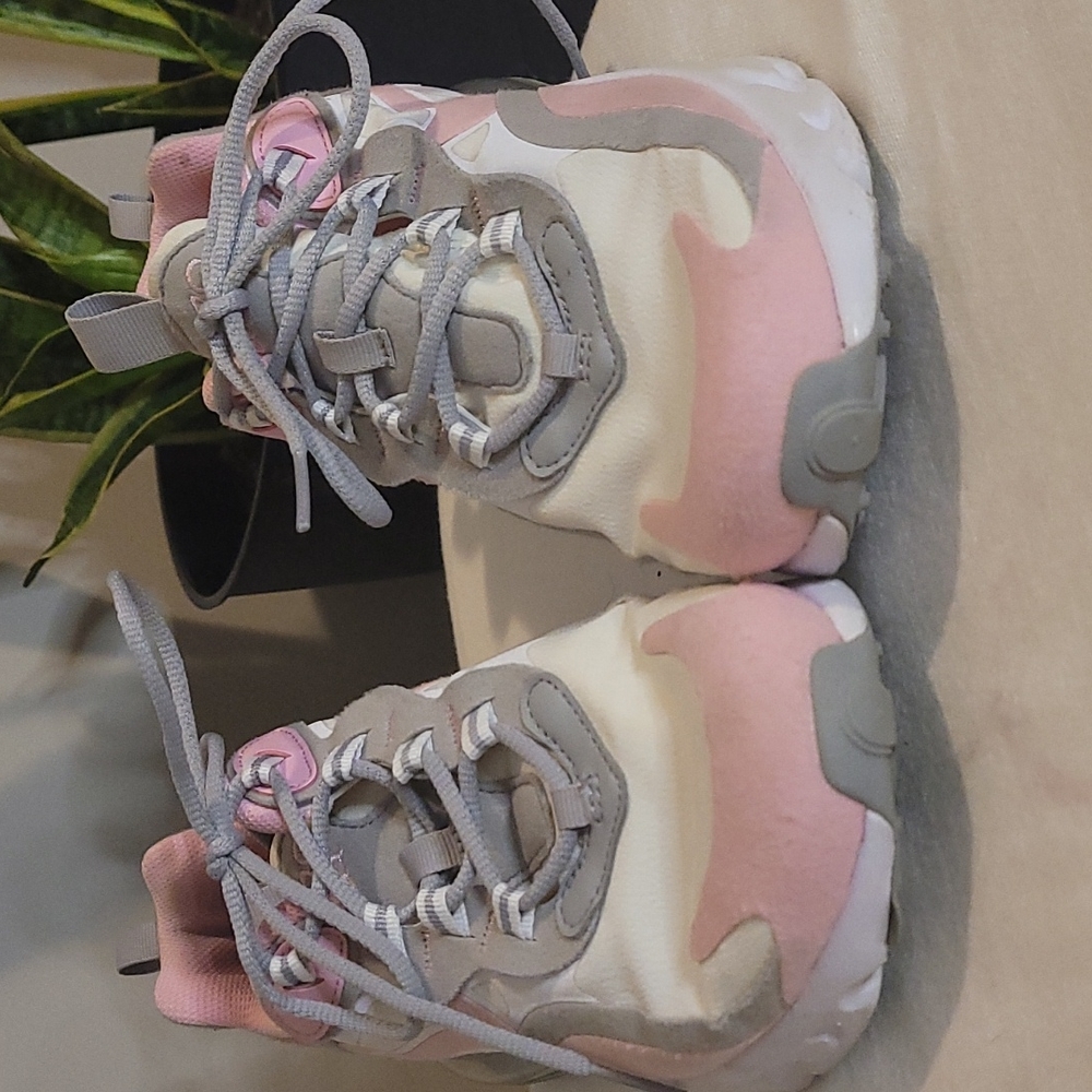 Woman Nike sneakers